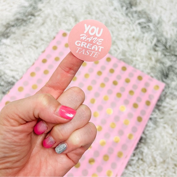 Like this to save my closet! 🛍 - Picture 3 of 5